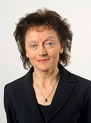 Eveline
            Widmer-Schlumpf, Portrait [15] einer naiven Bundesr�tin (im
            Jahr 2009 Justizministerin), die eine zivil gewaltt�tige
            Religion, den Islam, gezielt protegiert