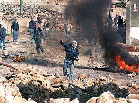 Intifada in Jerusalem,
                      Pal�stinenser gegen Zionisten