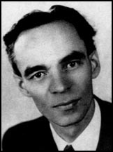 L�szl� Rajk, Portrait, ein ungarischer
                      Erz-Kommunist, der nachher durch einen Befehl von
                      Beria mit der falschen Beschuldigung
                      "Tioismus" hingerichtet wurde