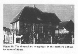 Encyclopaedia Judaica (1971):
Lithuania, vol. 11, col. 371-372, photo 03:
The shoemakers' synagogue, in the northern
Lithuanian town of Birzai (Bir¾ai) Encyclopaedia Judaica (1971): Lithuania,
vol. 11, col. 371-372, photo 03: The
shoemakers' synagogue, in the northern
Lithuanian town of Birzai (Bir¾ai)