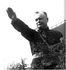 Anton Adriaan Mussert wit Hitler salute