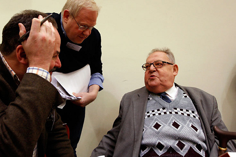 Nebenkl�ger Gutmann
                      [15] meint: "Demjanjuk kann nicht unschuldig
                      sein"