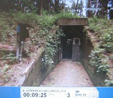 Treibstofflager Bremen 03:
                          Eingang mit Fahrbahn