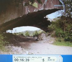 M�hldorf am Inn 01:
                            Ex-Auschwitz-H�ftling Max Mannheimer von
                            fern