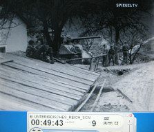 Ebensee 03, Bewachung von
                          Ebensee mit einem Panzer