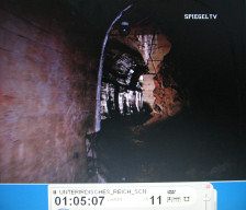 Waldenburg
                          Schloss F�rstenstein 07: Schlossbunker, Gang
                          01