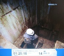 Obersalzberg-Berghof
                          12, Abseilen in einen Schacht 03