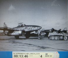 Walpersberg bei Kahla 12: D�senj�ger
                            ME262 wird vorbeigezogen