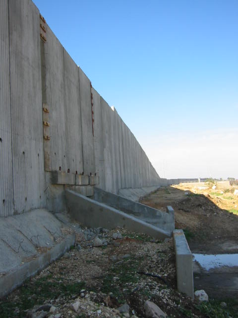 Mauer in Israel Pal�stina, wall
                  in Israel Palestine