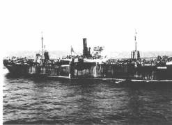 Ship Knesset Israel with Jewish
                          passengers