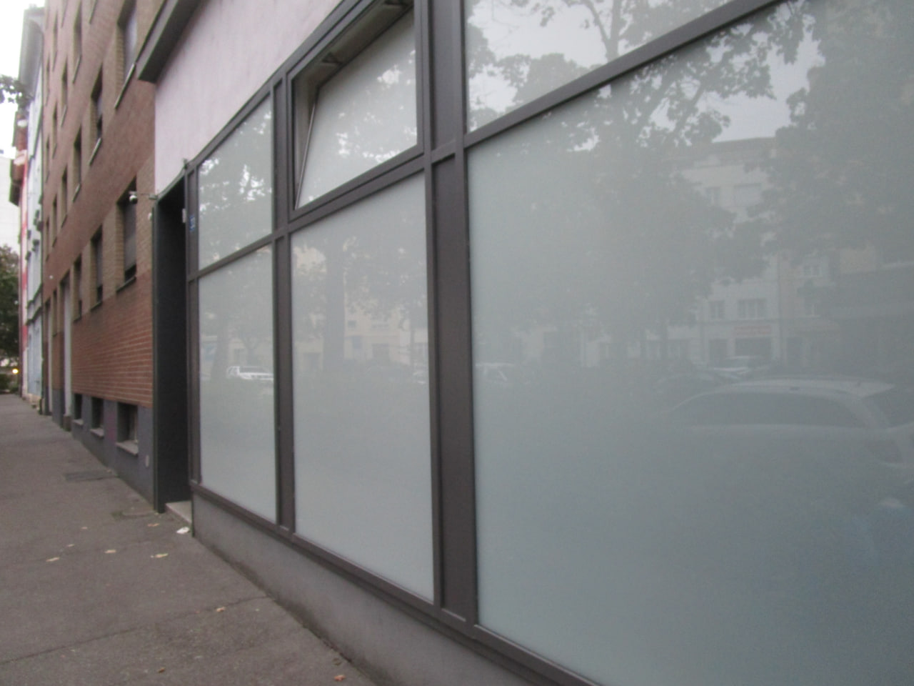 Kriminelle Zionistensekte von Chabad
Lubanowitsch in Basel: Hauptbüro an der Ahornstrasse
33: 3. Dei Hausfassade mit alles Milchglas Kriminelle Zionistensekte von Chabad Lubanowitsch
in Basel: Hauptbüro an der Ahornstrasse 33: 3. Dei
Hausfassade mit alles Milchglas