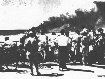 Encyclopaedia Judaica (1971): Irgun Zeva'i
                  Le'Ummi, vol. 8, col. 1470: The Altalena burning off
                  the Tel Aviv shore, June 1948. Courtesy Government
                  Press Office, Tel Aviv