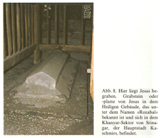 Jesusgrab "Rozabal", Grabplatte