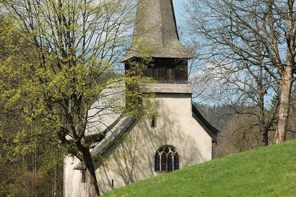 Romanische Oswaldkapelle im Schwarzwald im
                    H�llental (BW), erbaut auf der Basis vom Massenmord
                    in Cannstatt, vom Bischof von Konstanz 1148 geweiht
