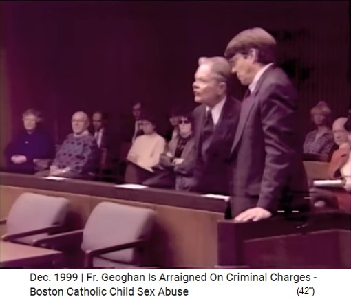 El sacerdote delincuente Sr. John Geoghan con
                    abuso infantil en la sala de audiencia en 1999
                    Geoghan indica que ser�a "no culpable"