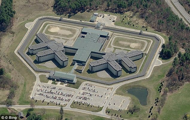 Hochsicherheitsgef�ngnis Souza-Baranowski in
              Lancaster (Massachusets); Luftaufnahme