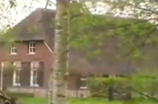 Holten (Holland),
                the farm of the Satanist Catholic grandparents, side
                view
