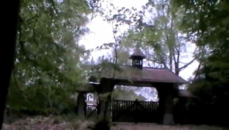 Castillo en el
                bosque cerca de Holten (Holanda), la puerta de entrada
                (7'10'')