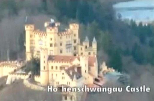 El castillo de Hohenschwangau
                ("distrito del cisne alto" - tambi�n
                Oberschwangau "distrito del cisne superior")
                en Bavaria en Alemania del Sur (52'42'')