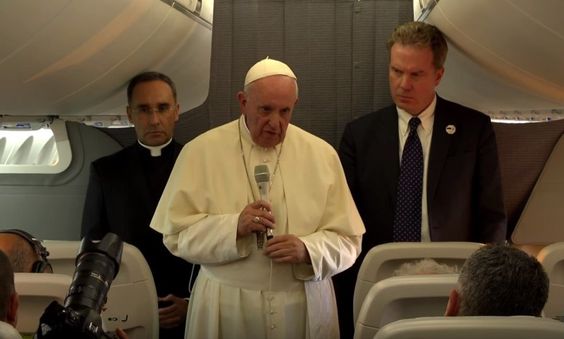 Vatican
                              maneuver: Pope Francis (here in an
                              airplane on Jan.23, 2019) is protecting
                              "his friends" up to the utmost,
                              also when they are high criminal
                              pedophiles...