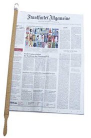 Llave del peri�dico con
                            un diario adentro [15] - en el hogar
                            infantil "Albertinum" fue usado
                            como arma contra chicos