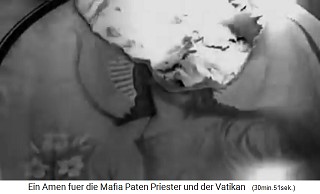 Ndrangheta-Mafiaweihe 1985 03: Das Bild des
                    Erzengels Gabriel wird verbrannt