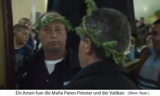 San Luca (Kalabrien): Die Madonnentr�ger tragen
                    Laubkr�nze um den Kopf (C�sar-Imitation)