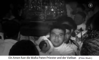 los miembros de
                    la Cosa Nostra portan la estatua sagrada de la
                    �gueda