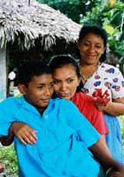 Taino-Kinder auf Kuba nahe am Toa Fluss