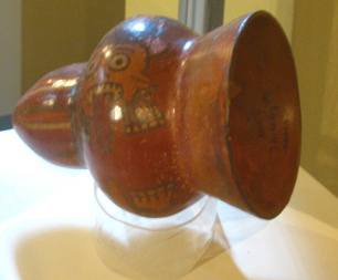 Nasca-Kultur, Keramiktrommel mit dem
                        Gesicht eines Gottes (Ausserirdischer einer
                        fr�heren Zeit)